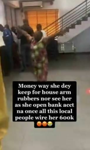 Woman Expresses Frustration Over Loss of N600k from her Account at the Bank (VIDEO)
